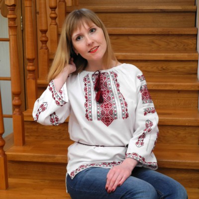 Embroidered blouse "Tanya"